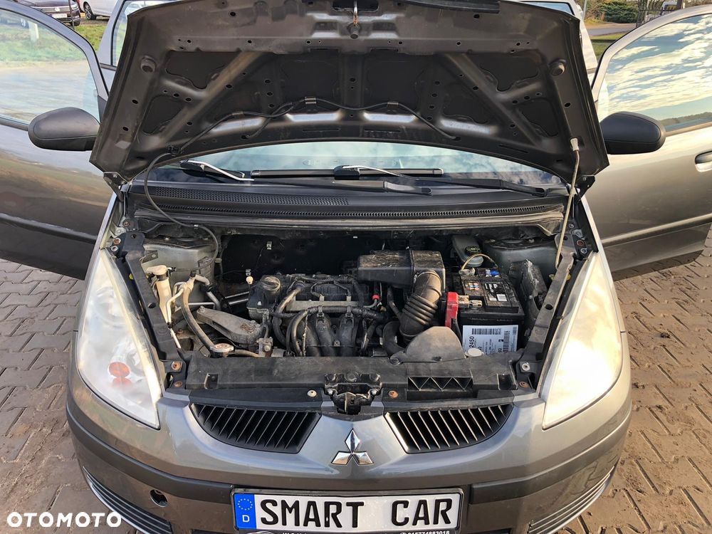 Mitsubishi Colt - 18