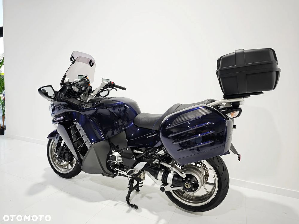 Kawasaki GTR - 21