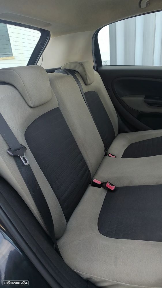 Fiat Grande Punto 1.2 Dynamic - 19