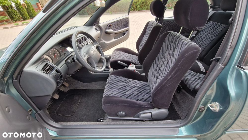 Toyota Corolla - 9