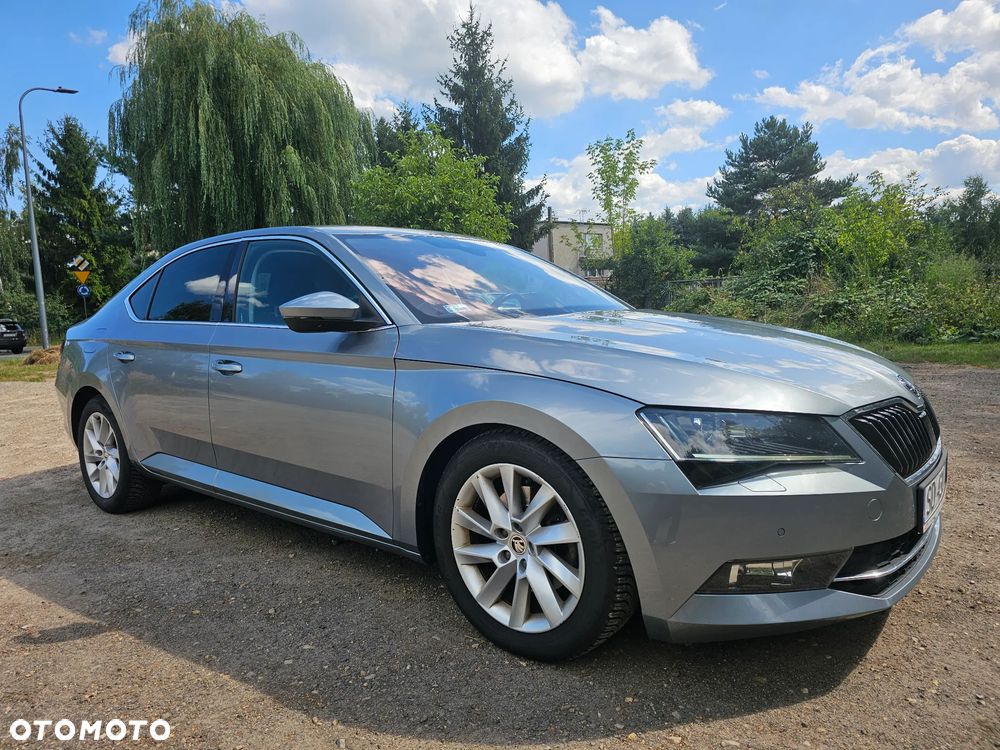 Skoda Superb 2.0 TSI DSG Ambition - 26