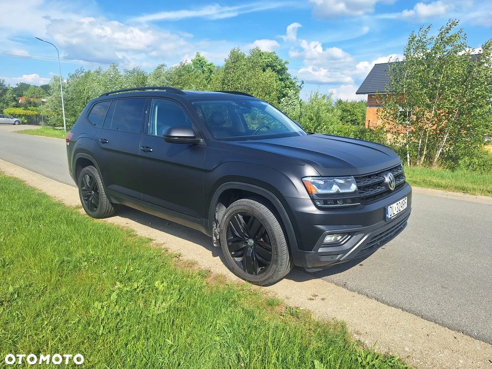 Volkswagen Atlas - 2