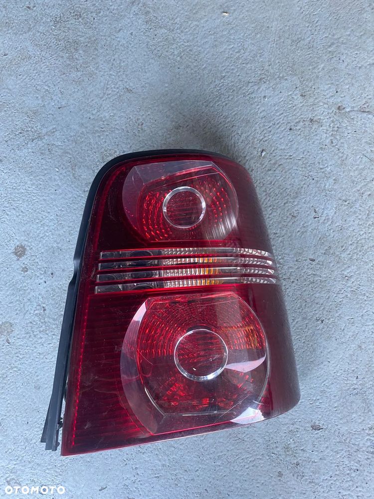 VW TOURAN LAMPA PRAWA TYLNA LIFT 1T0945096J - 1