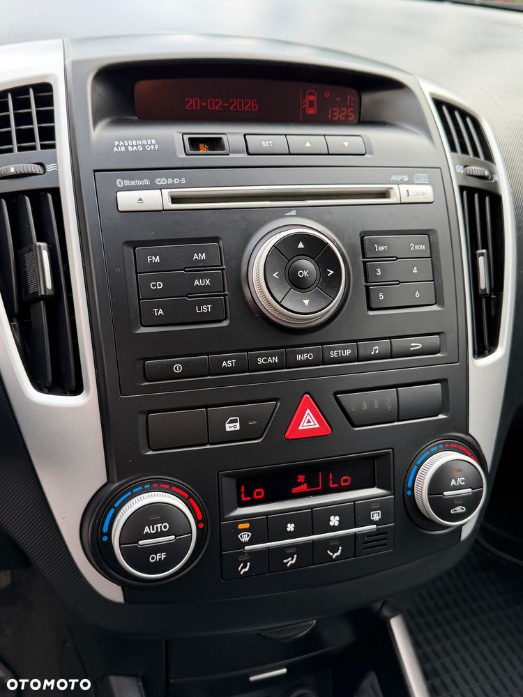 Kia Ceed 1.6 CRDi LX - 20