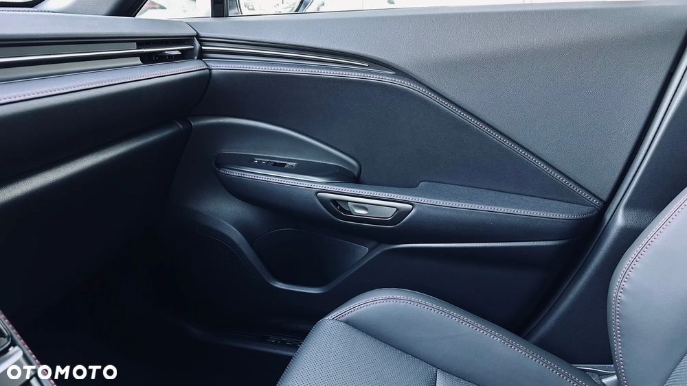 Lexus LBX 1.5 Hybrid Emotion - 20