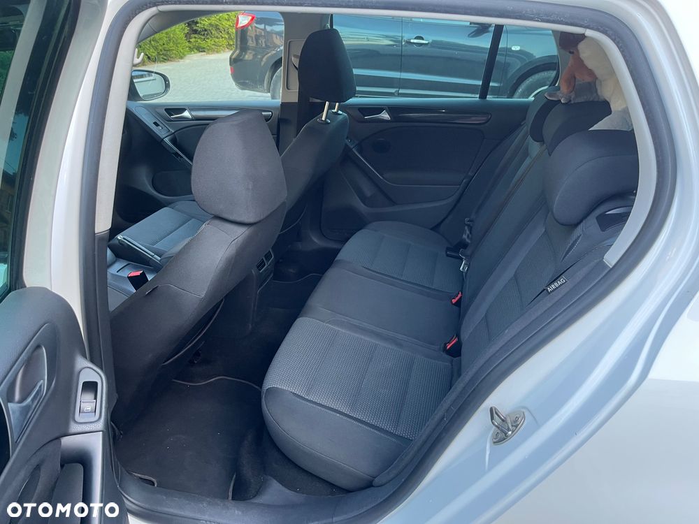 Volkswagen Golf 2.0 TDI Highline - 14