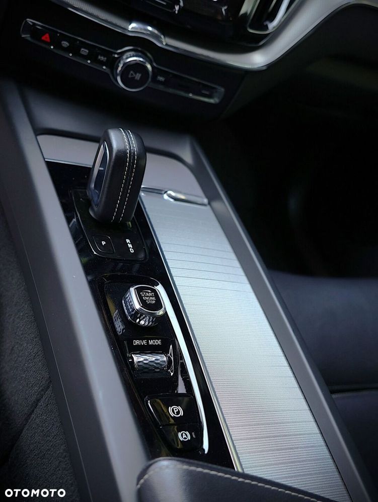 Volvo XC 60 - 35
