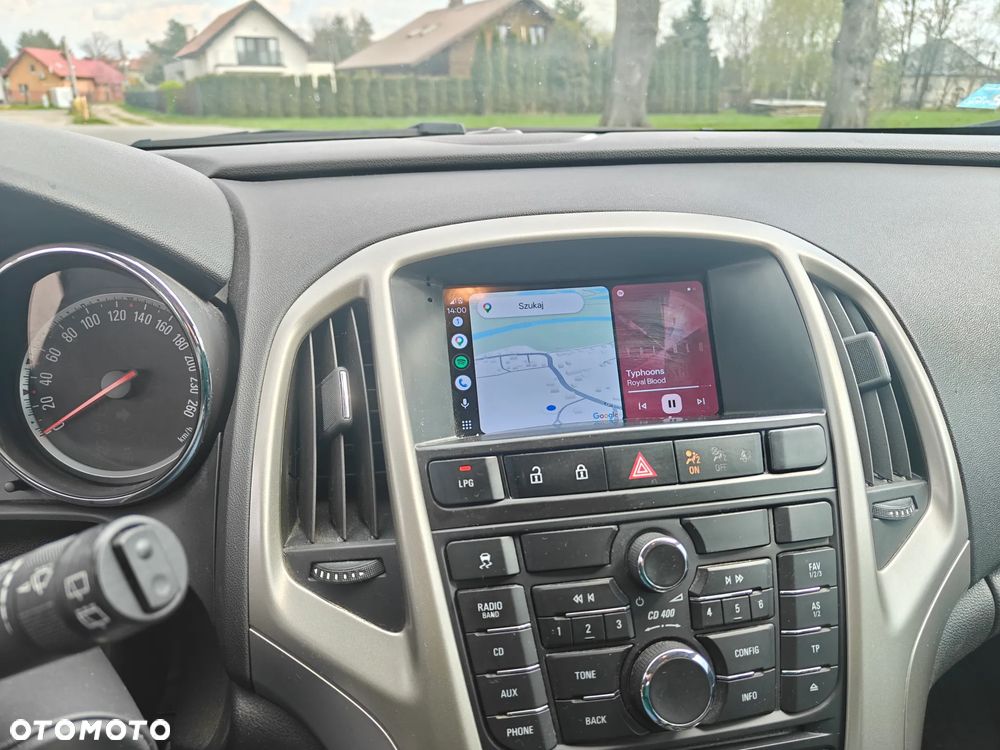 Opel Astra 1.4 T Essentia - 12