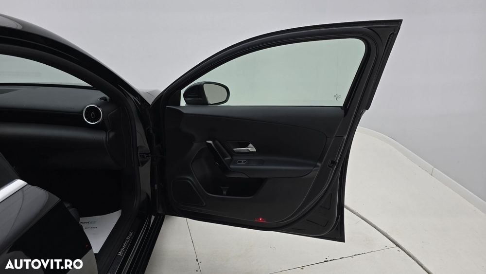 Mercedes-Benz A 180 - 18