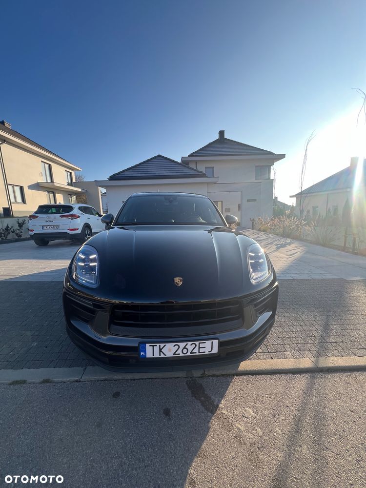 Porsche Macan T - 1