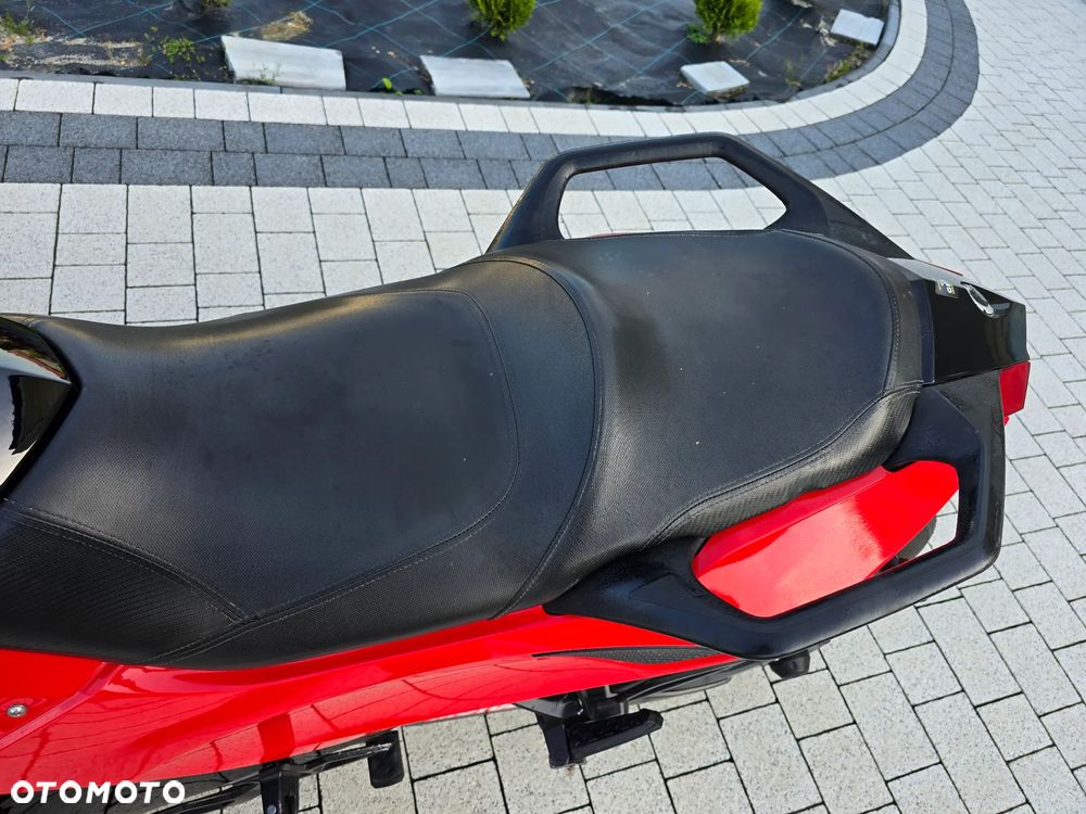 Can-Am Spyder - 27