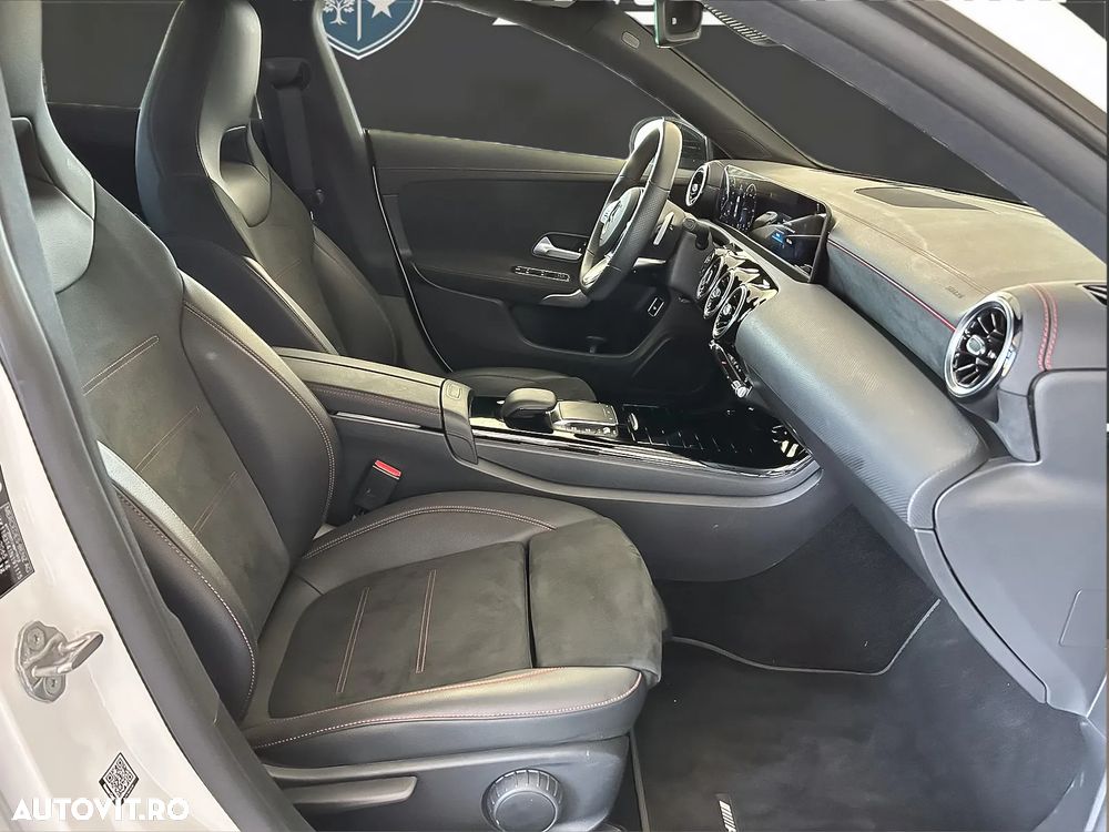 Mercedes-Benz CLA 220 d 8G-DCT AMG Line - 13