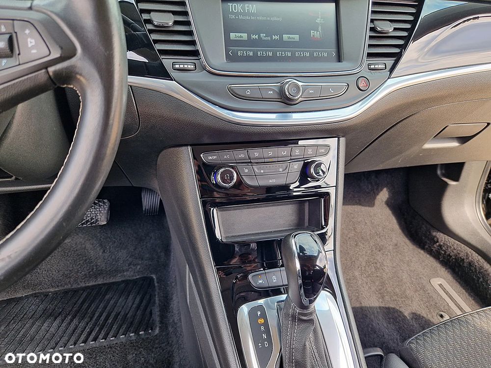 Opel Astra 1.4 T 120 Lat S&S - 10
