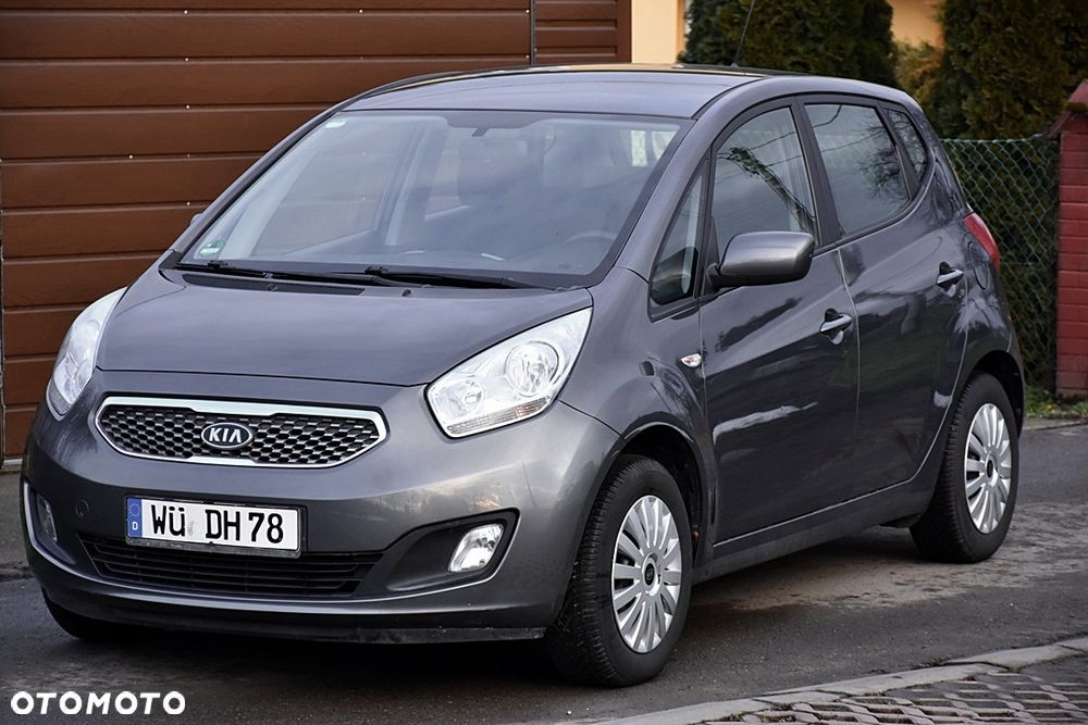 Kia Venga 1.4 CVVT Fifa World Cup Edition - 2