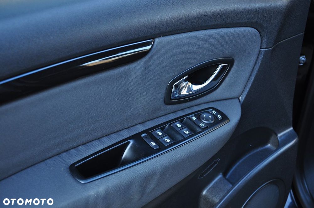 Renault Scenic dCi 110 LIMITED - 38