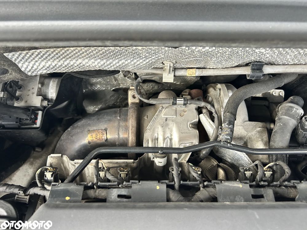 Volkswagen Arteon 2.0 TSI 4Motion R-Line DSG - 17