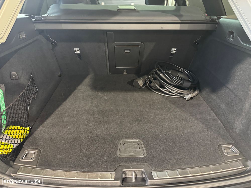 Volvo XC 60 2.0 T6 PHEV Inscription AWD - 17