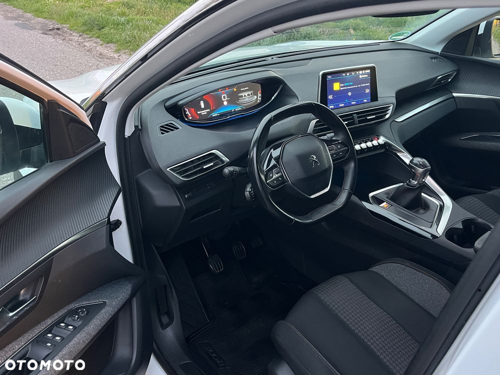 Peugeot 3008 - 11