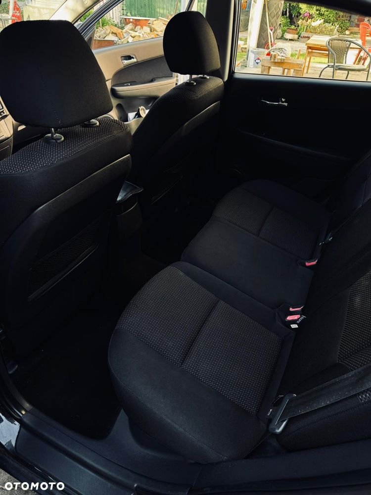 Hyundai i30 1.6 Comfort - 14