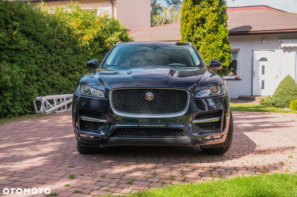 Jaguar F-Pace 2.0 i4D AWD R-Sport - 32
