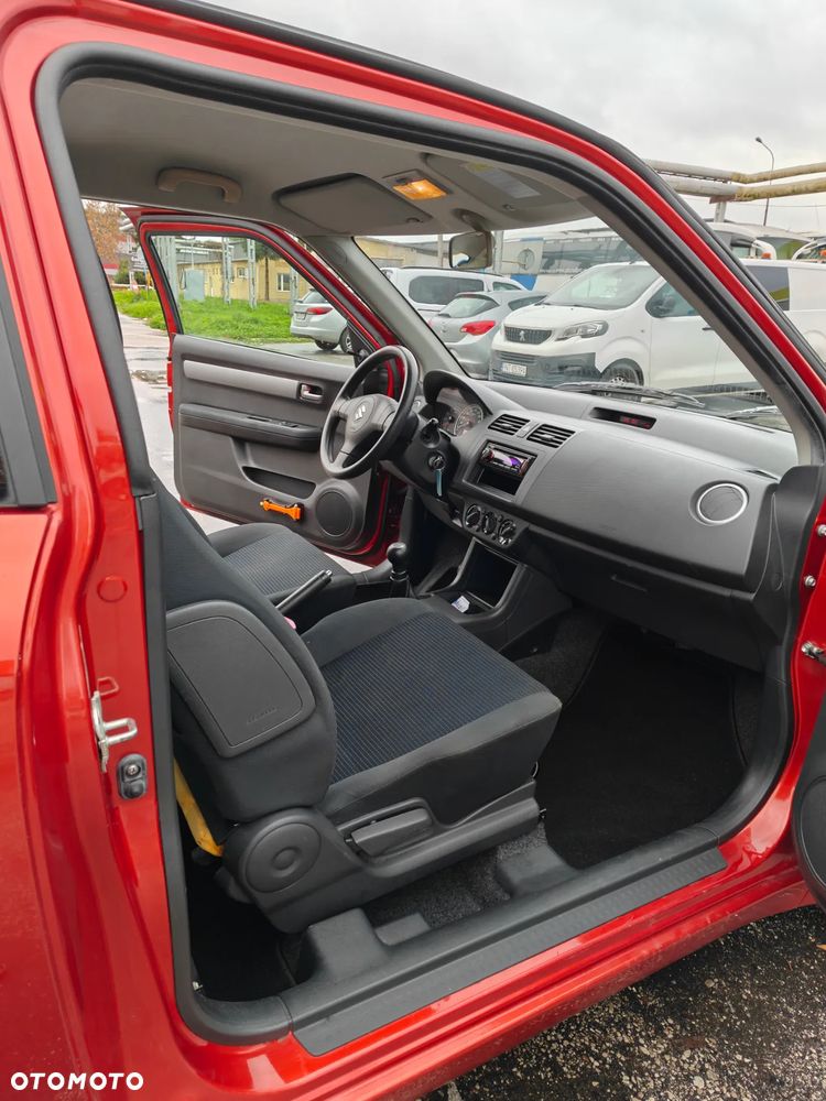 Suzuki Swift - 6