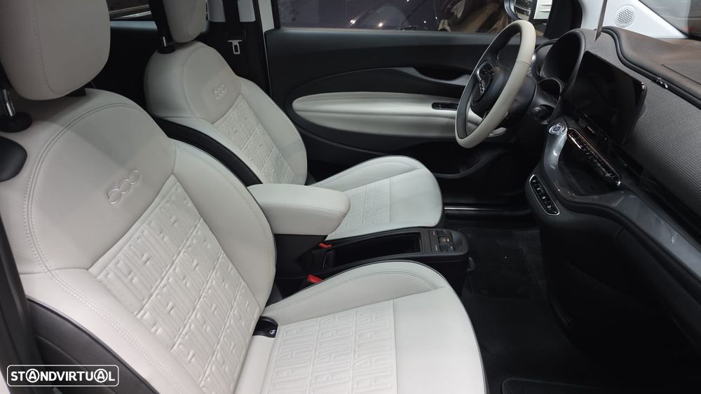 Fiat 500e La Prima - 15