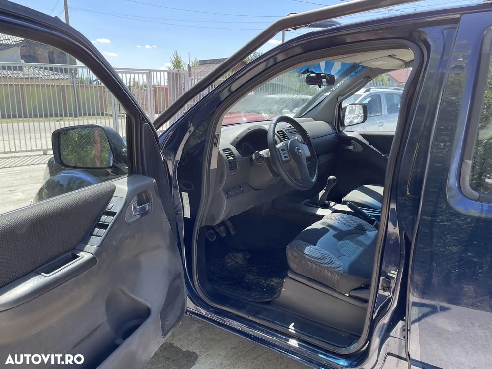 Nissan Navara 2.5 dCi Double Cab LE - 3