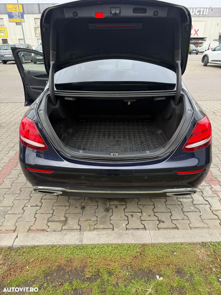 Mercedes-Benz E 200 4MATIC 9G-TRONIC Avantgarde - 5