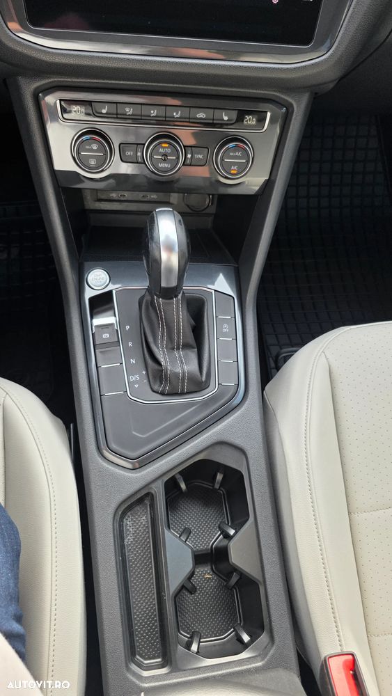 Volkswagen Tiguan - 14