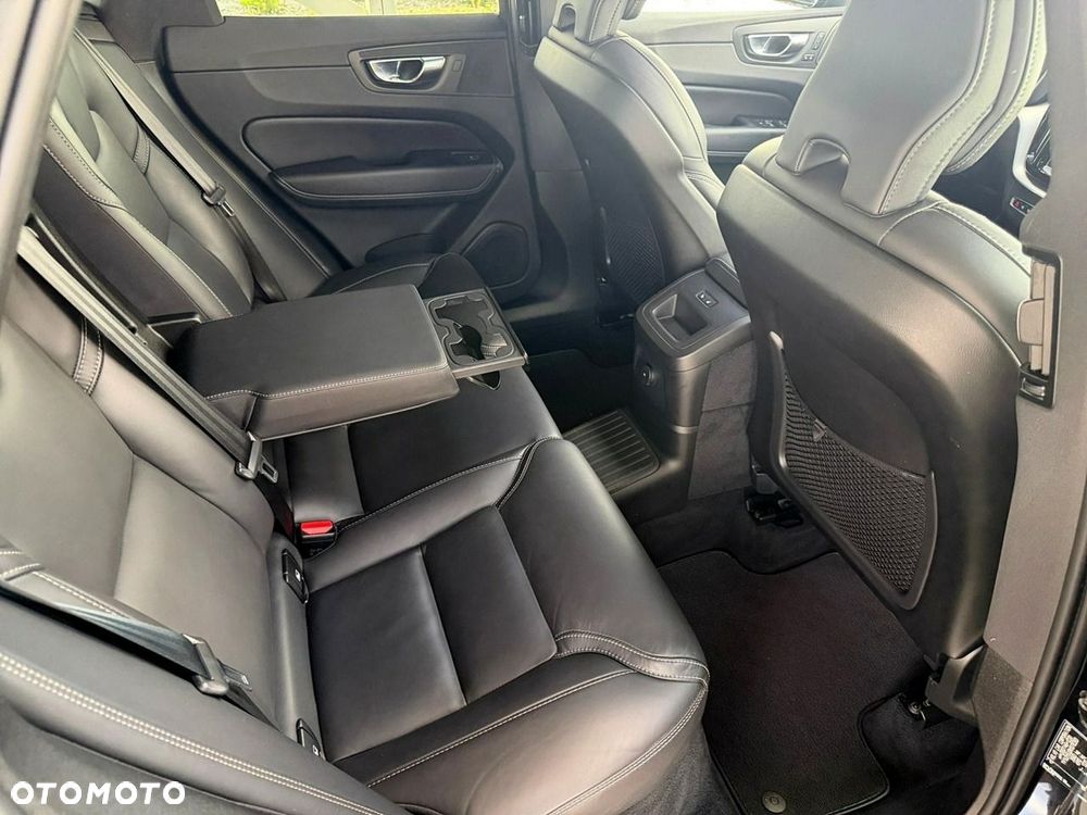 Volvo XC 60 - 32