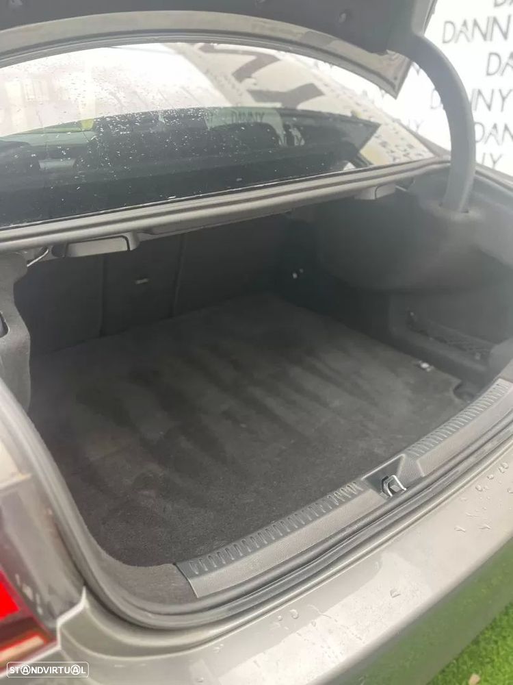 Mercedes-Benz A 200 Limousine d AMG Line Aut. - 6