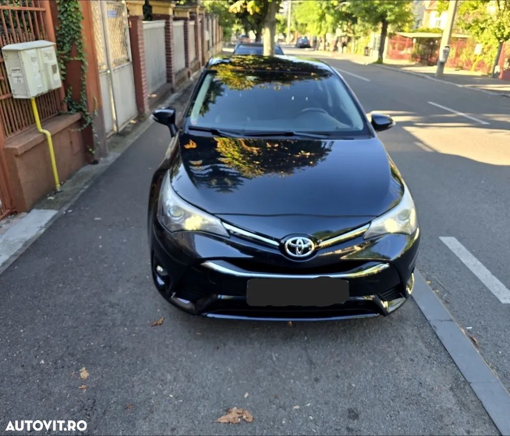 Toyota Avensis - 4