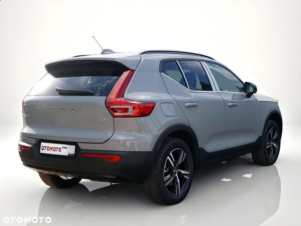 Volvo XC 40 B3 Plus Dark - 5