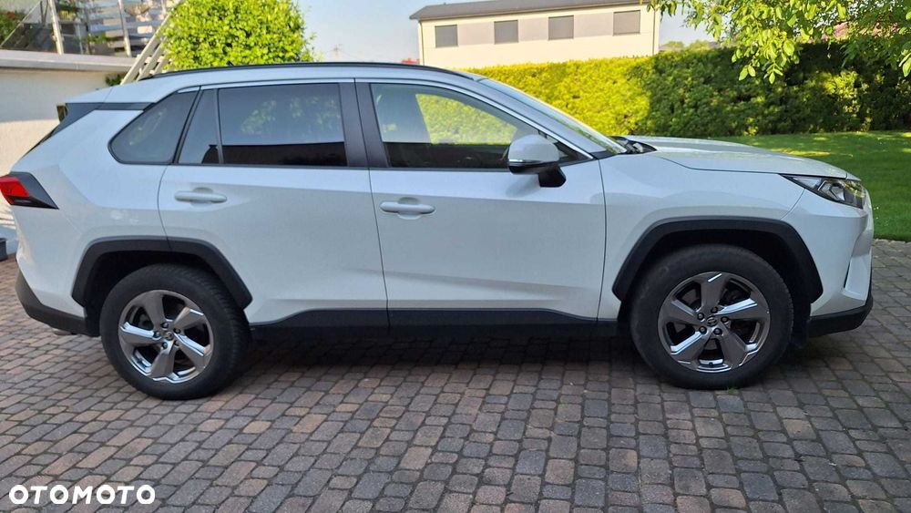 Toyota RAV4 - 2