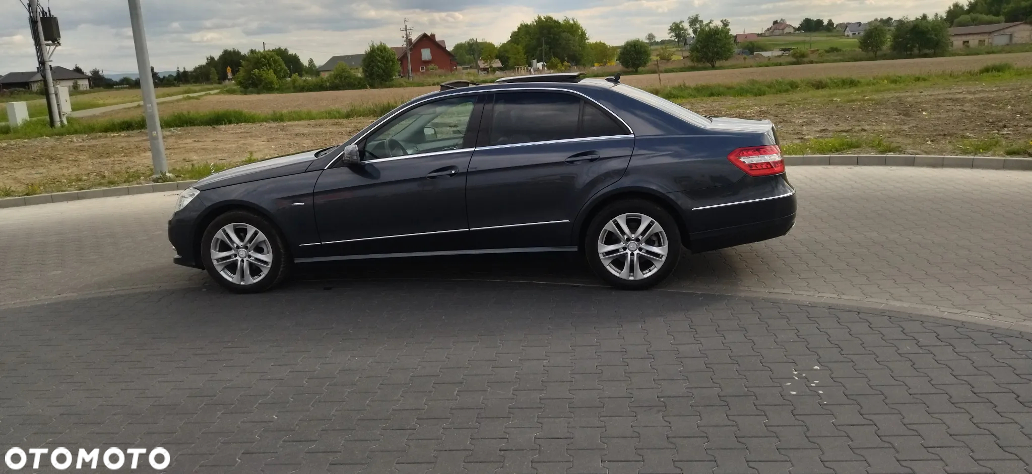 Mercedes-Benz Klasa E 200 CDI BlueEff Avantgarde - 21