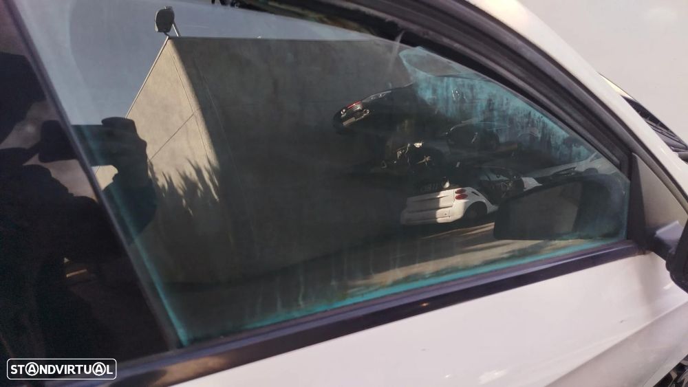 Vidro porta frente direita MERCEDES-BENZ Classe A (W176) - 1