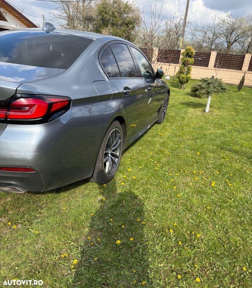 BMW Seria 5 520d xDrive AT MHEV - 15
