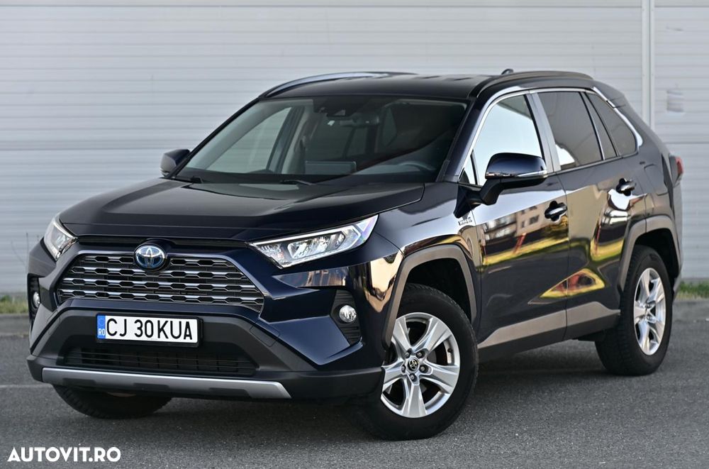 Toyota RAV4 - 1