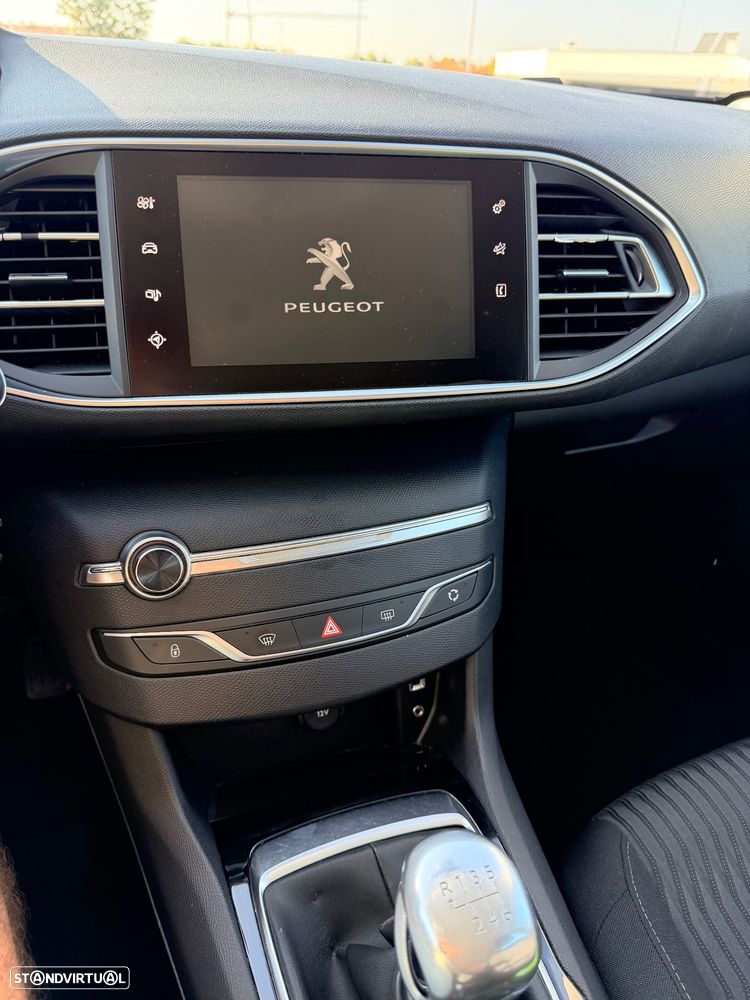 Peugeot 308 SW BlueHDi 120 Stop & Start Active - 42