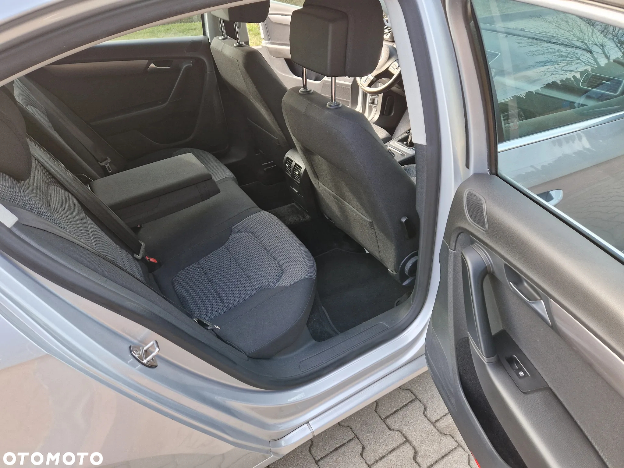 Volkswagen Passat - 17