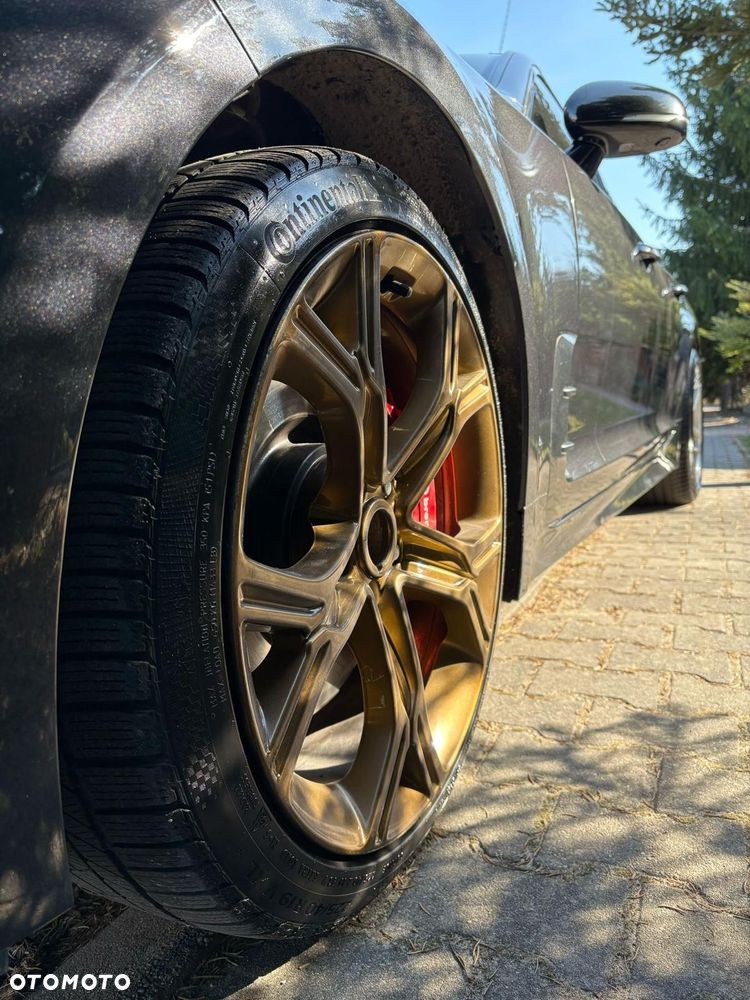 Kia Stinger 3.3 T-GDI V6 GT AWD - 5