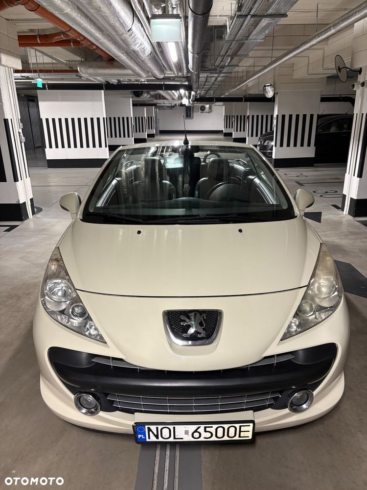 Peugeot 207 CC - 1