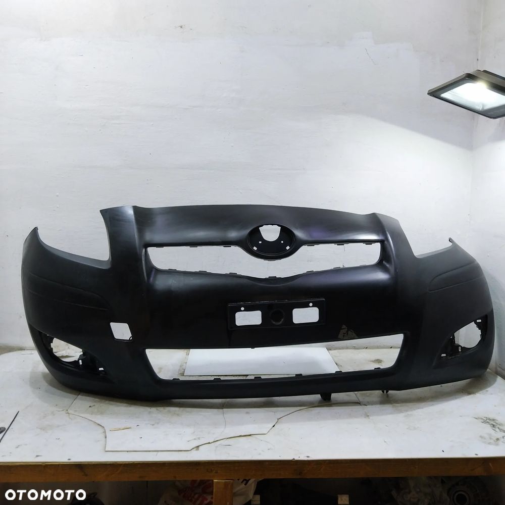 ZDERZAK PRZÓD PRZEDNI YARIS II LIFT