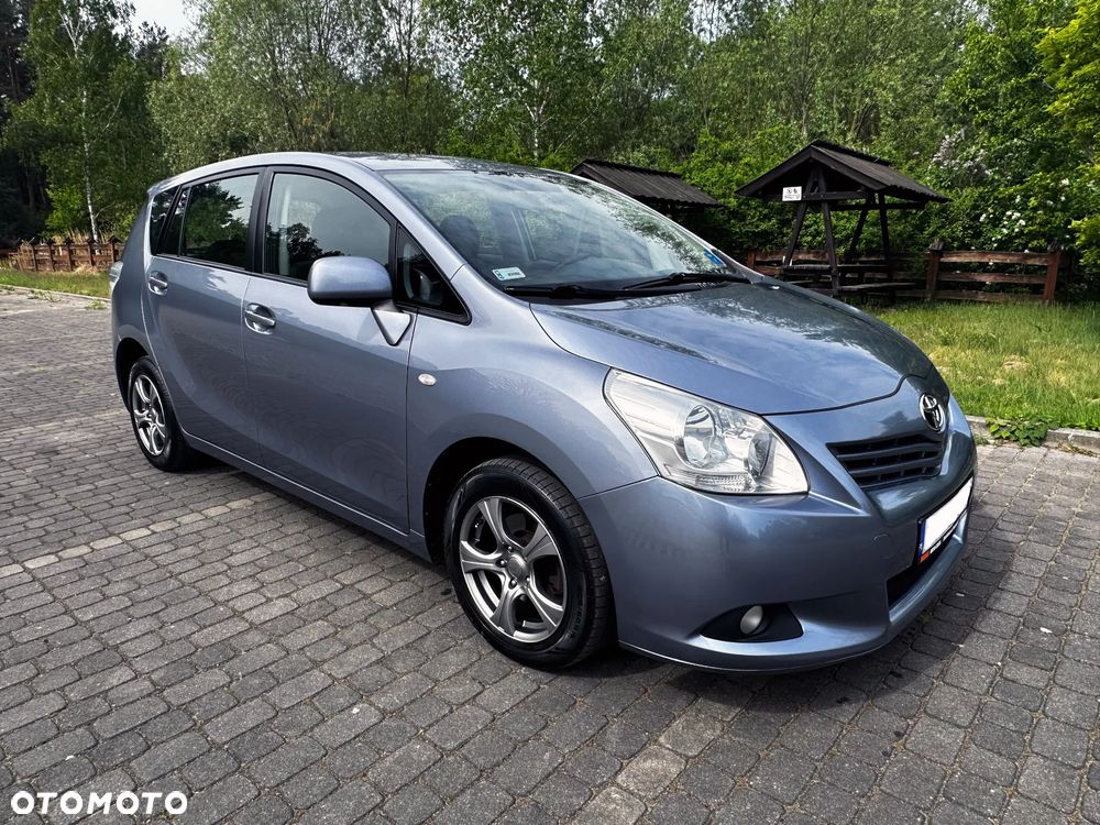 Toyota Verso 2.0 D-4D - 10