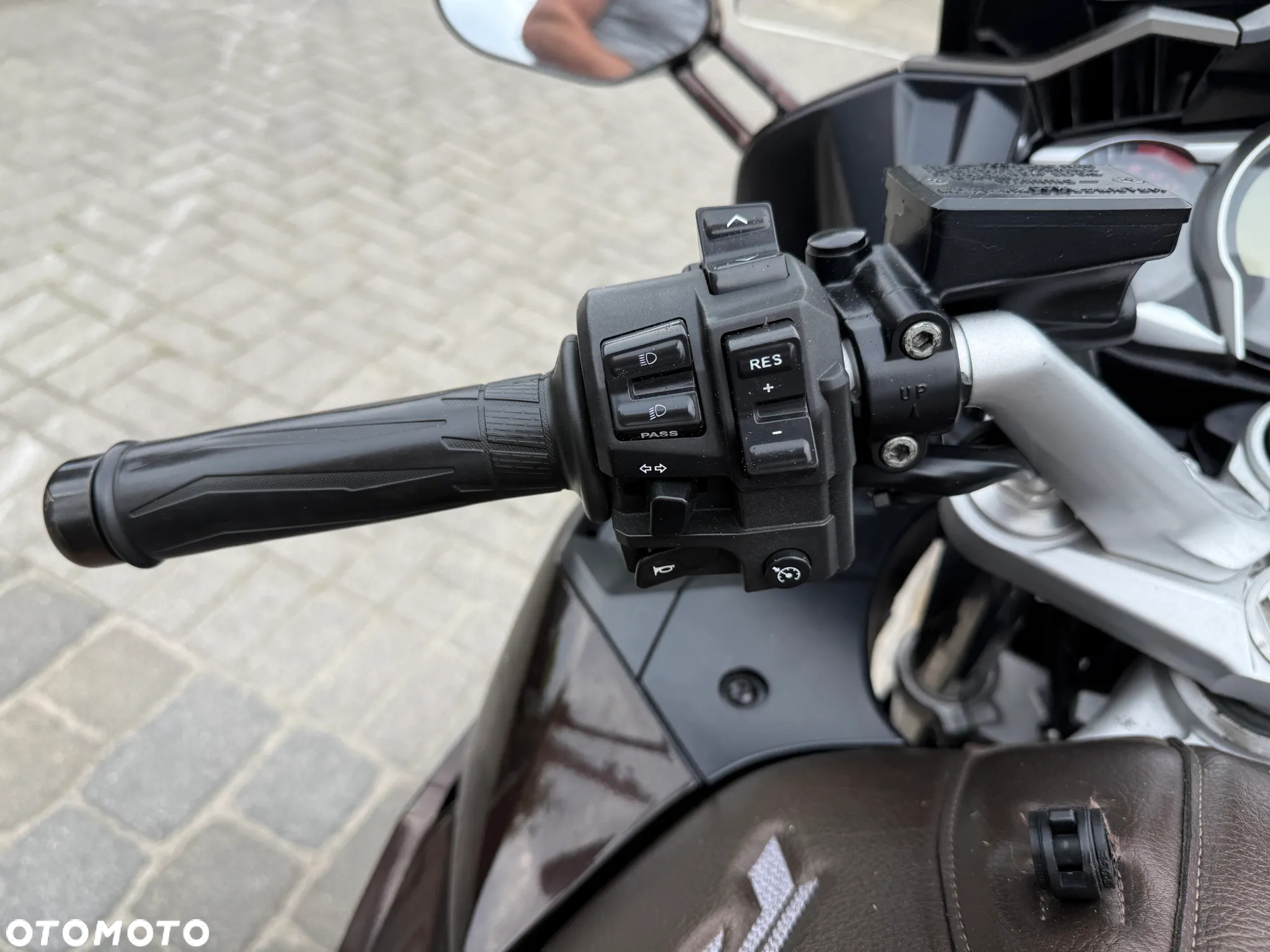 Yamaha FJR - 14