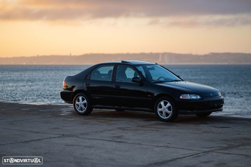 Honda Civic 1.6 VTi - 6