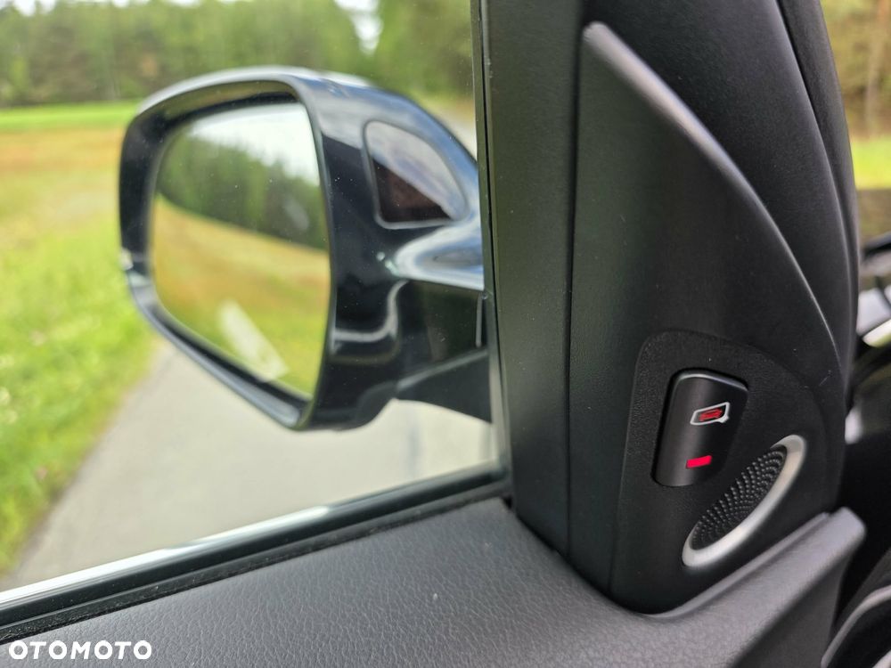 Audi A4 Avant 2.0 TDI Quattro Line - 16