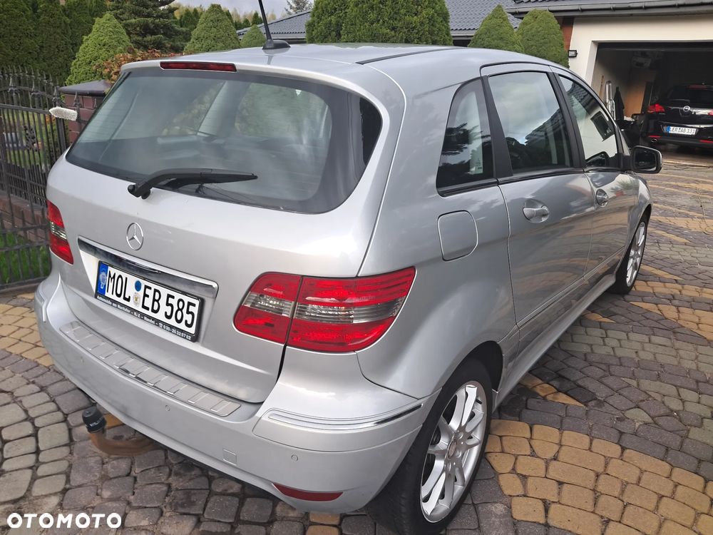Mercedes-Benz Klasa B 150 BlueEffICIENCY - 3
