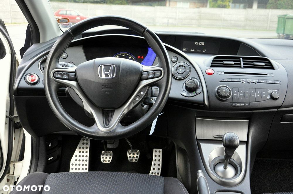 Honda Civic 1.8 Sport - 33