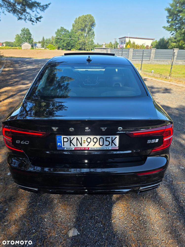 Volvo S60 B5 B AWD R-Design - 11
